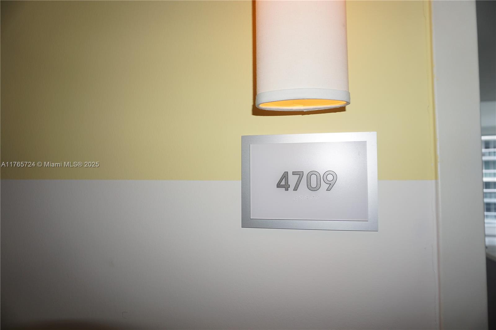 Rental Property at 475 Brickell Ave 4709, Miami, Broward County, Florida - Bedrooms: 2 
Bathrooms: 2  - $4,850 MO.