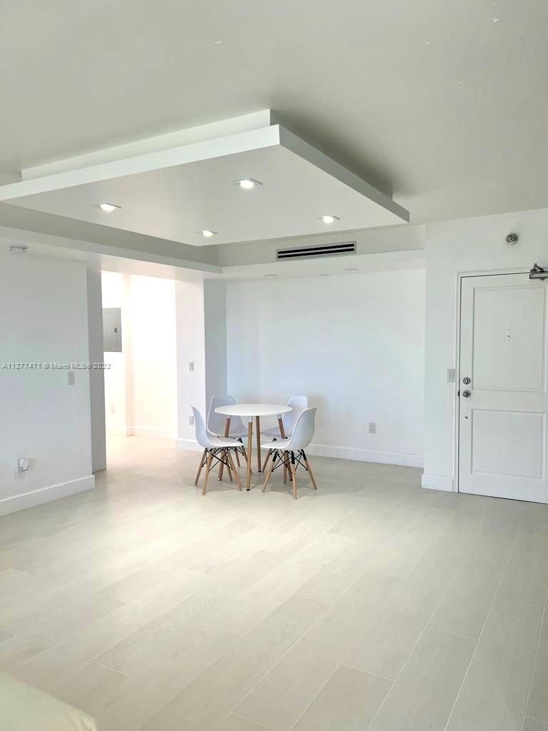 THE PLAZA OF BAL HARBOUR - Residential Lease