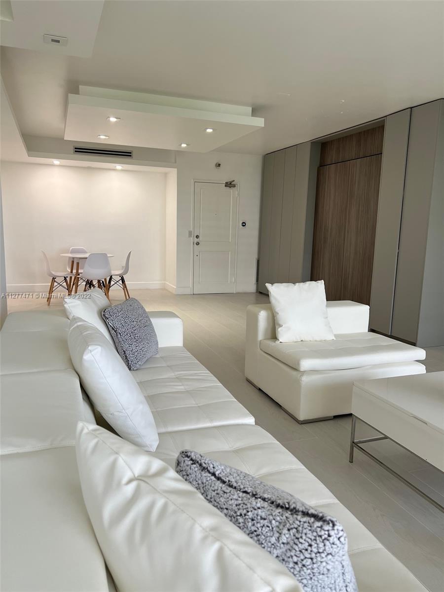 THE PLAZA OF BAL HARBOUR - Residential Lease