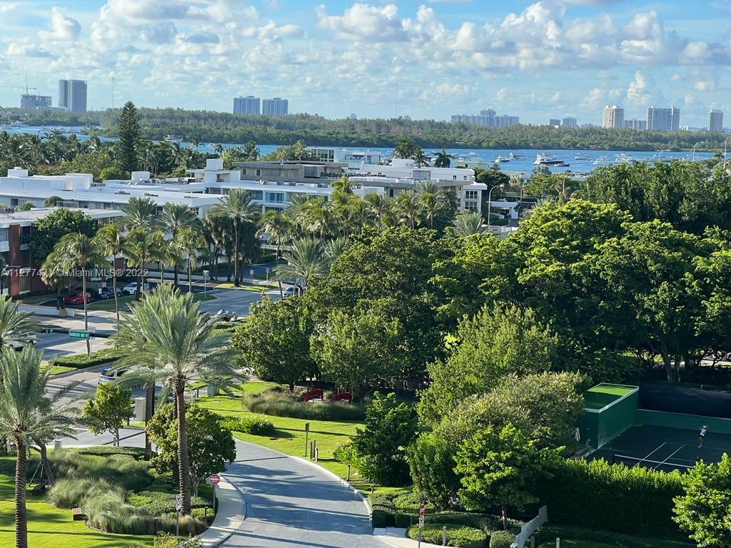 THE PLAZA OF BAL HARBOUR - Residential Lease