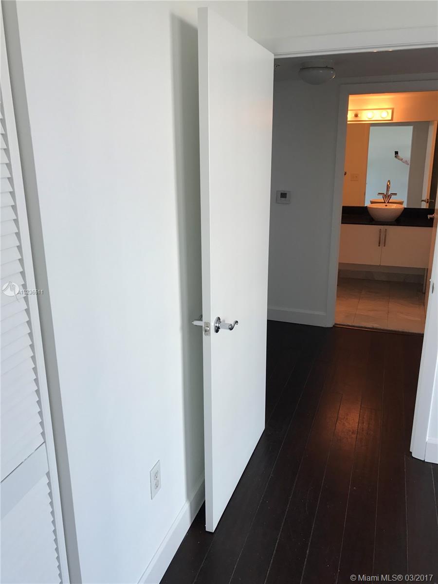 BRICKELL ON THE RIVER N T - Residential Lease