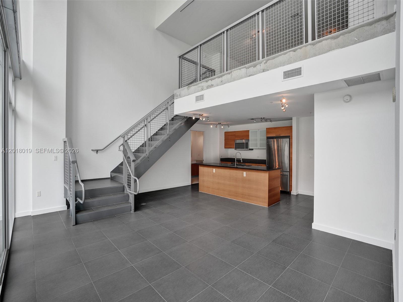 3301 NE 1st Ave M0503