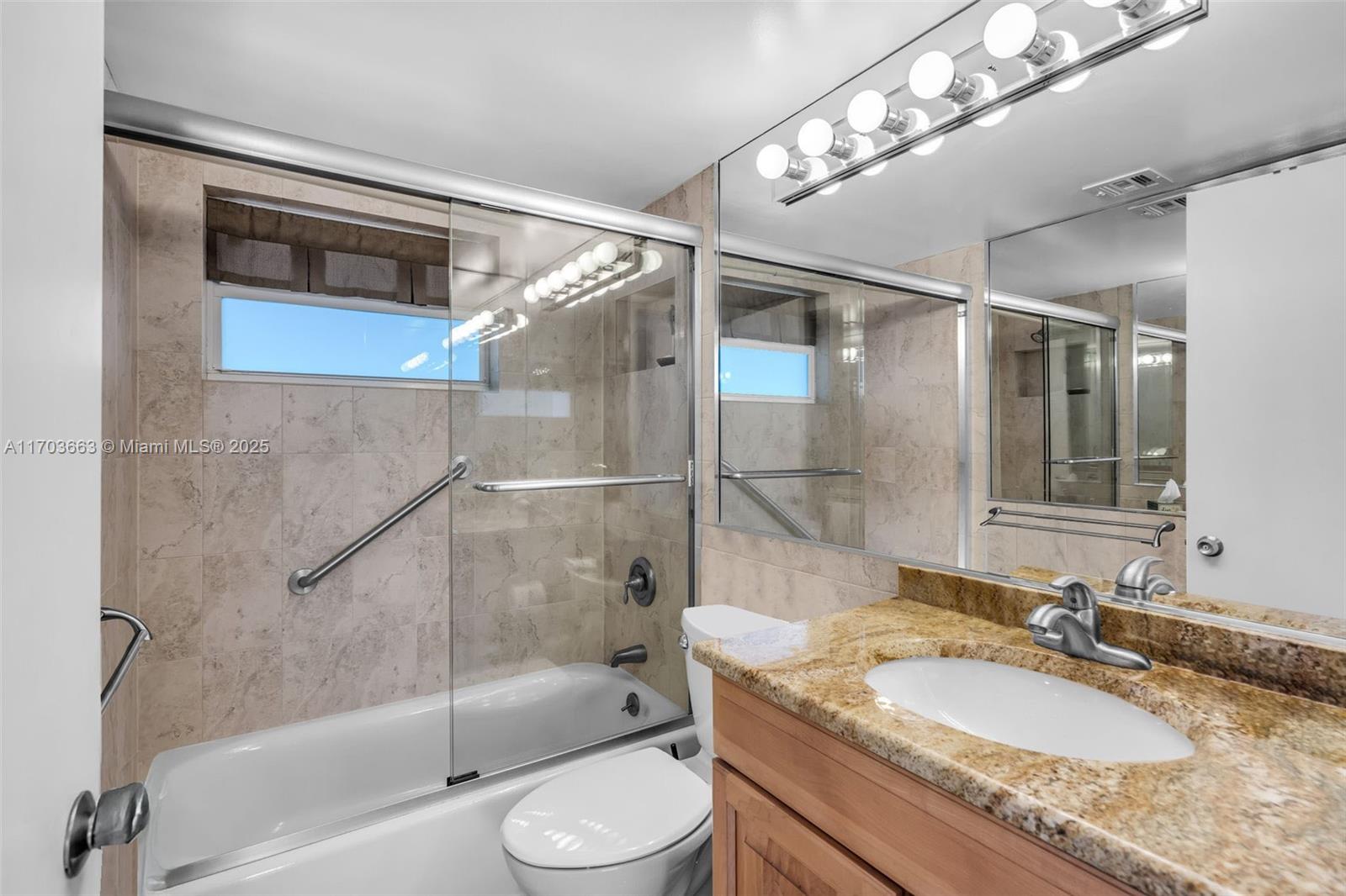 GRANADA HOUSE CONDOMINIUM - Residential