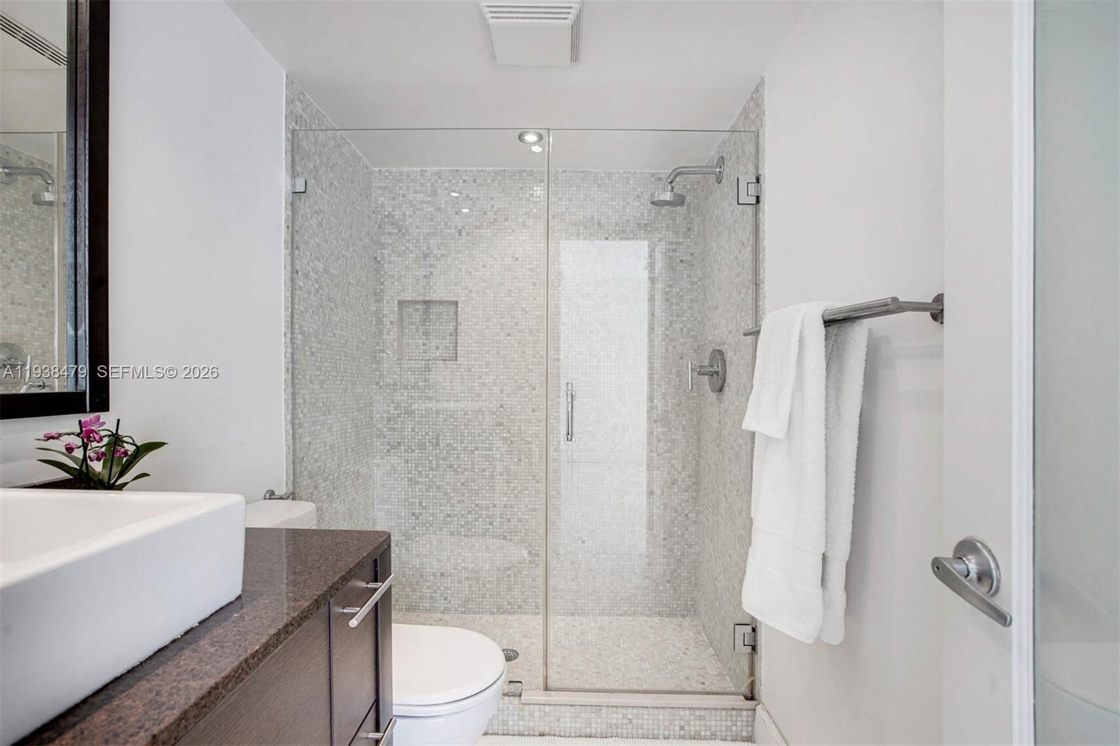 LASER CONDO - Residential