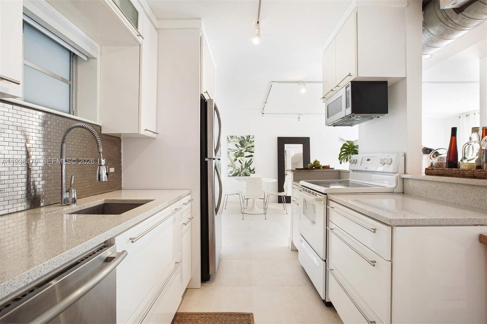 LASER CONDO - Residential