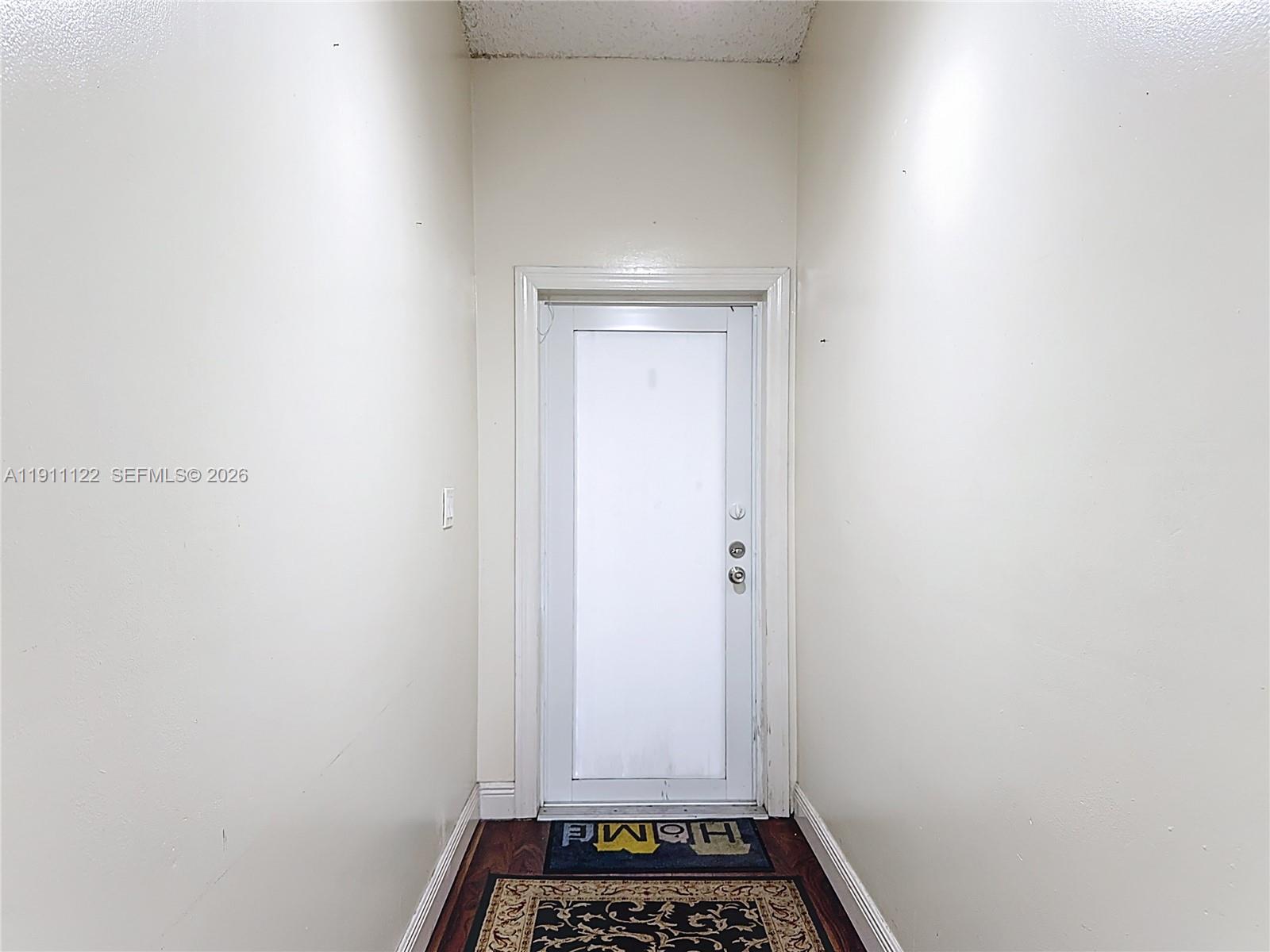 COUNTRY LAKE MANORS TOWNH - Residential