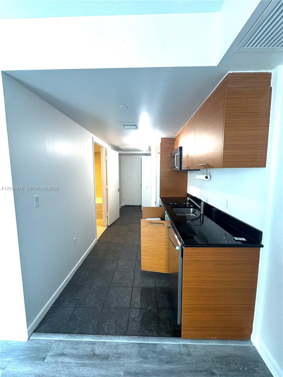 50 Biscayne Blvd 3303