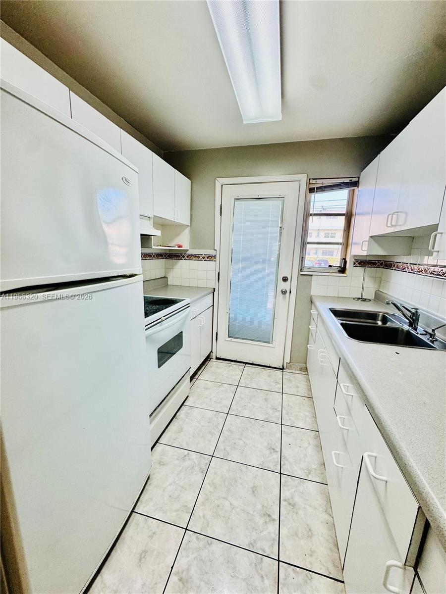 EASTERN SHORES PALO ALTO - Residential