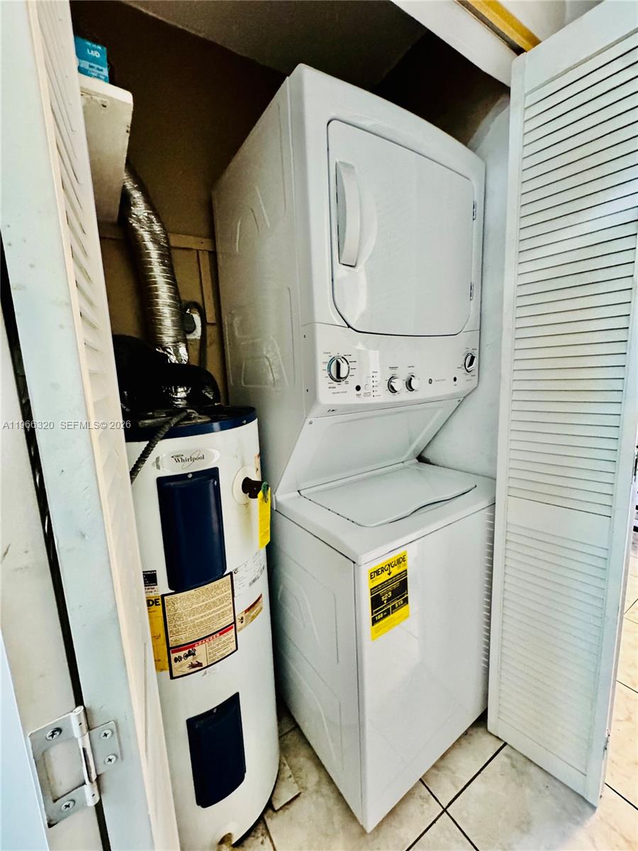 EASTERN SHORES PALO ALTO - Residential