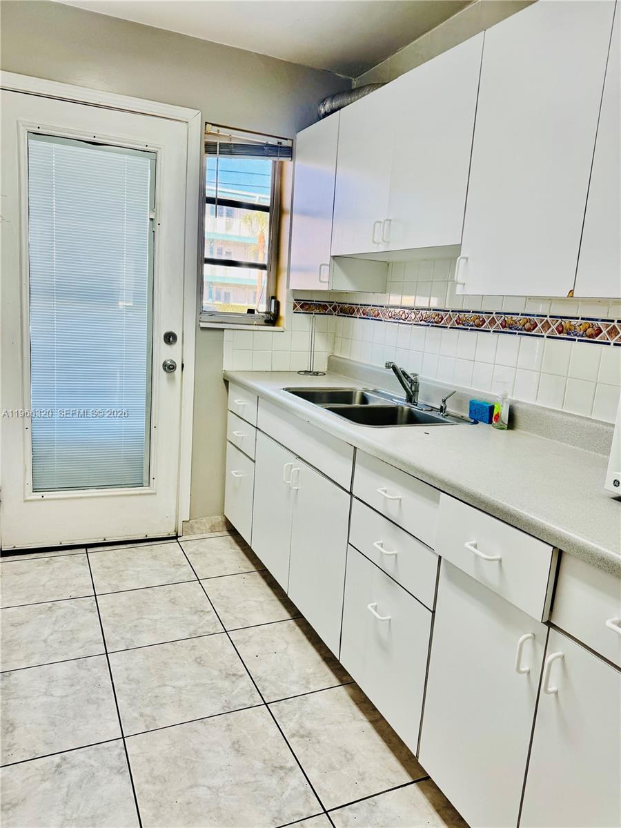 EASTERN SHORES PALO ALTO - Residential