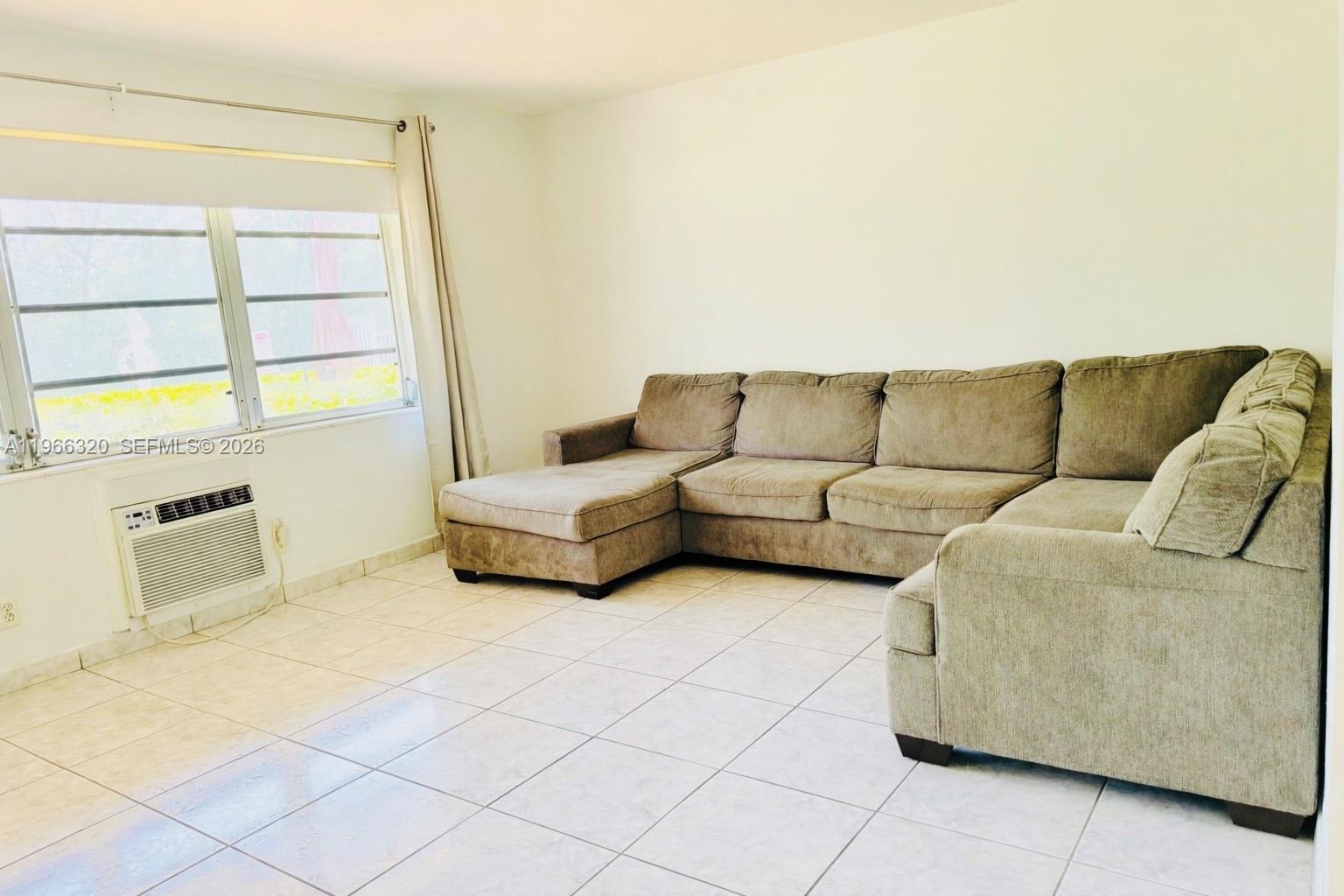 EASTERN SHORES PALO ALTO - Residential