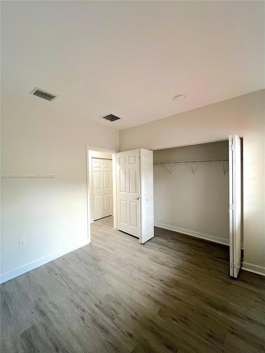 CARIBBEAN ISLES VILLAS CO - Residential Lease
