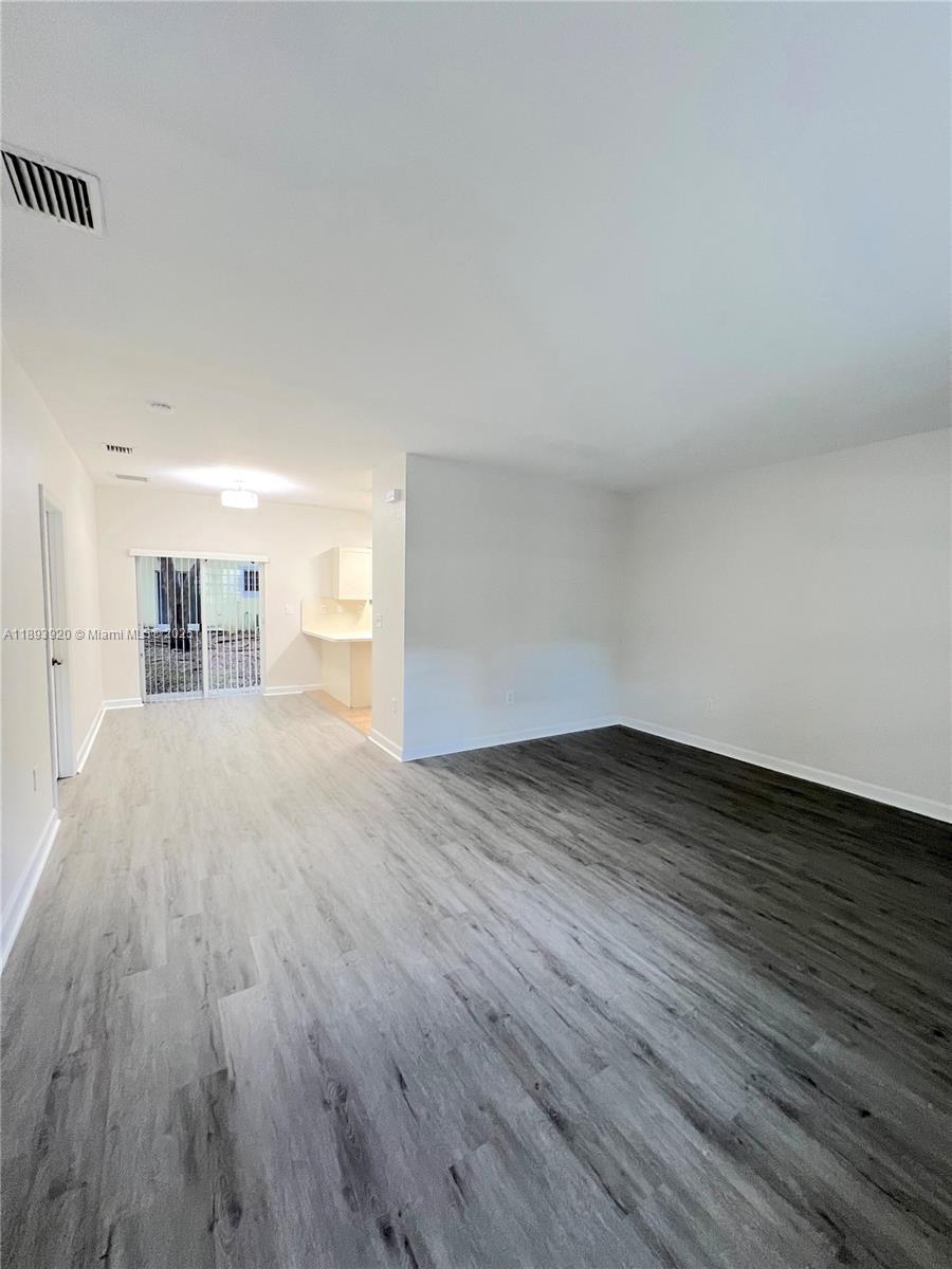 CARIBBEAN ISLES VILLAS CO - Residential Lease