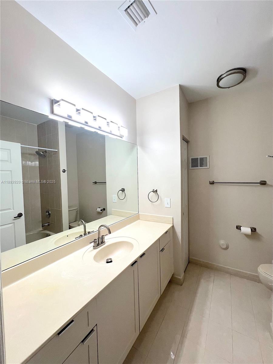 CARIBBEAN ISLES VILLAS CO - Residential Lease
