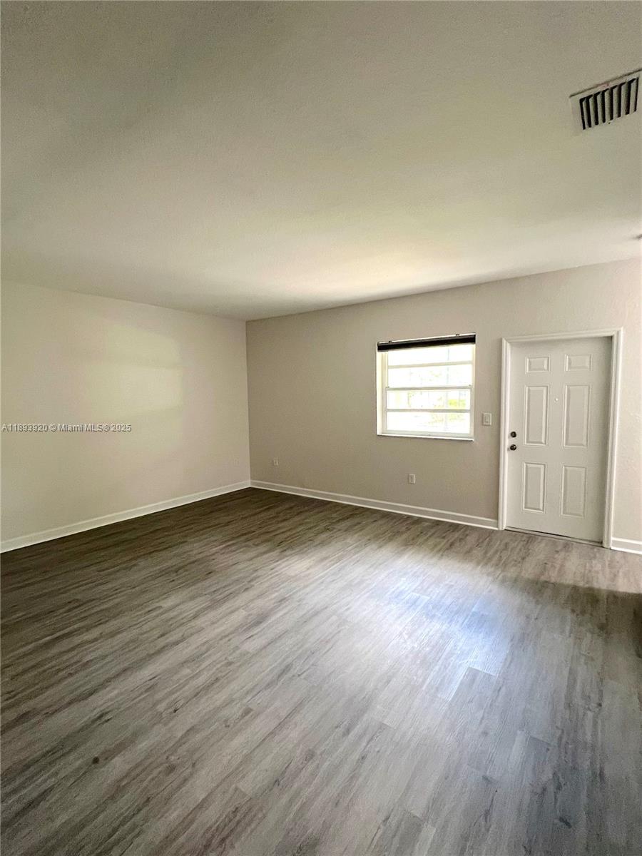 CARIBBEAN ISLES VILLAS CO - Residential Lease