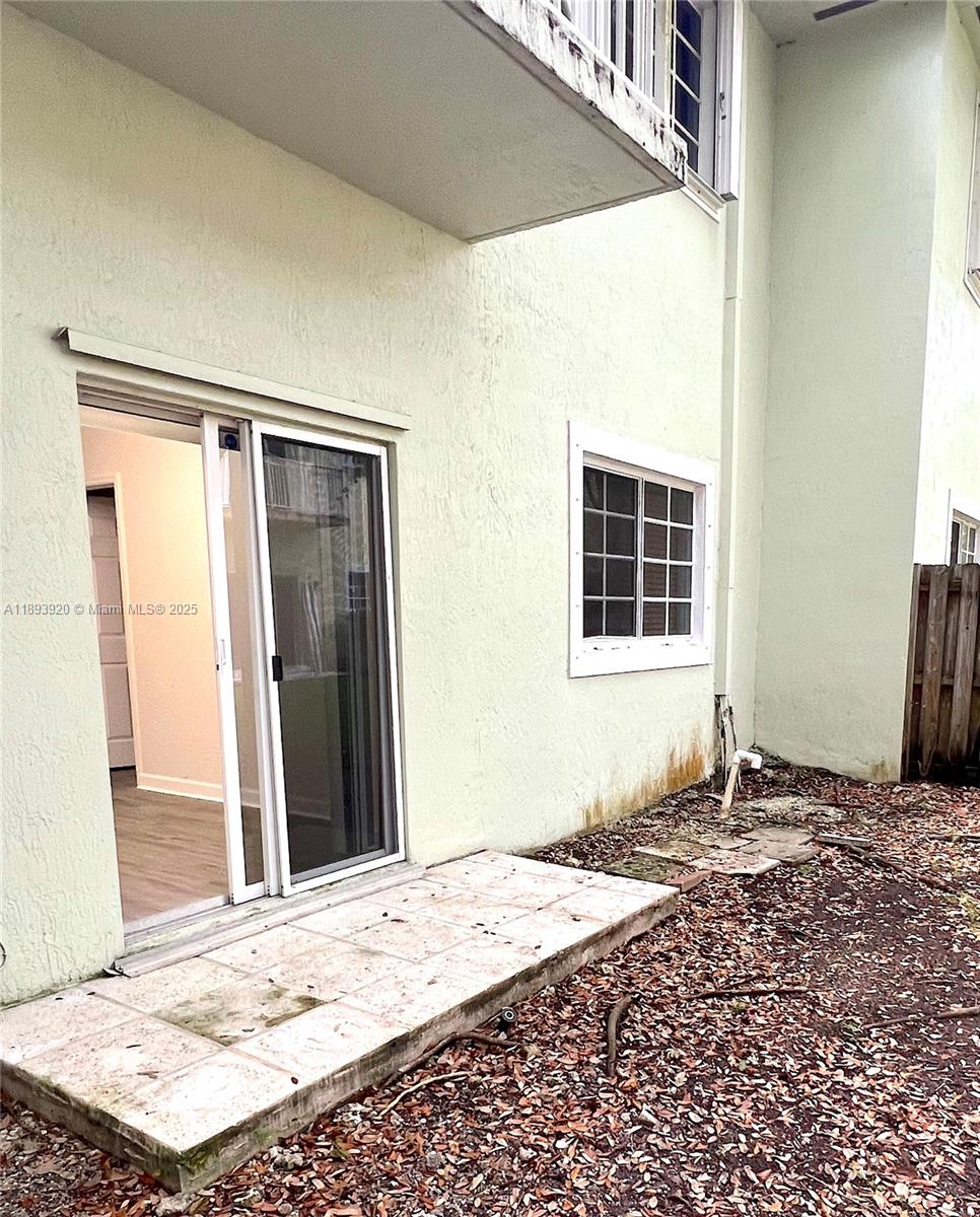 CARIBBEAN ISLES VILLAS CO - Residential Lease