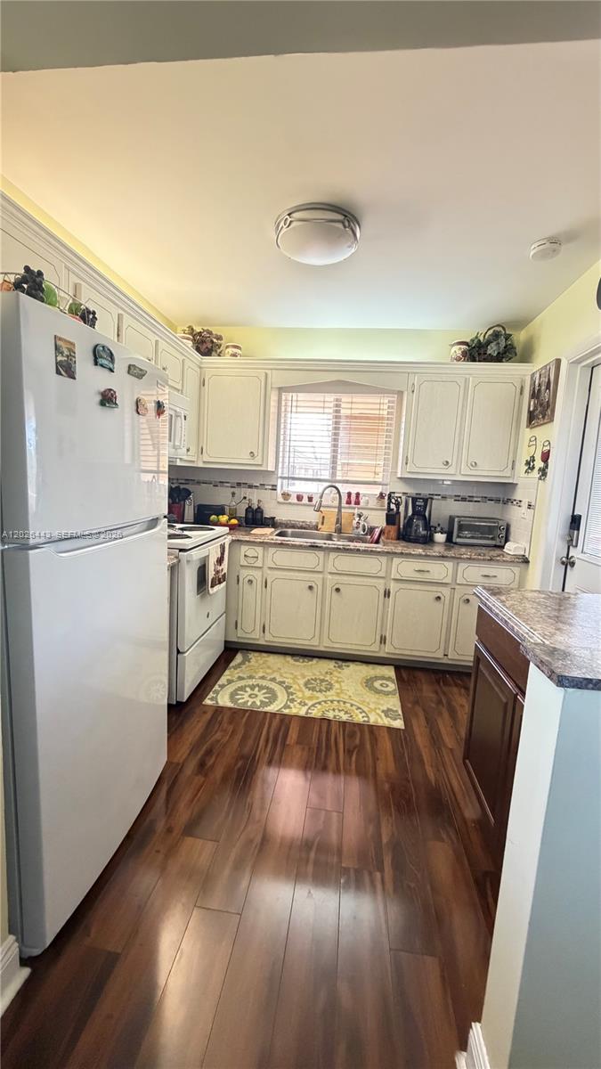 5300 Washington St D309