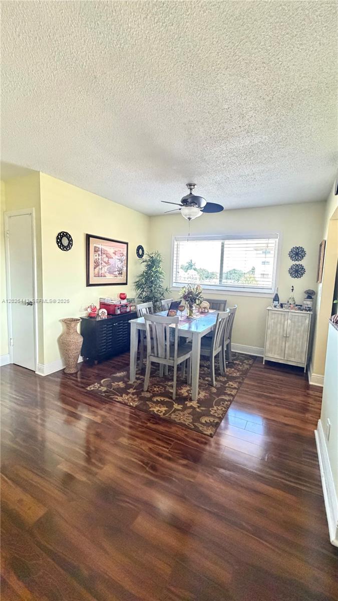 5300 Washington St D309