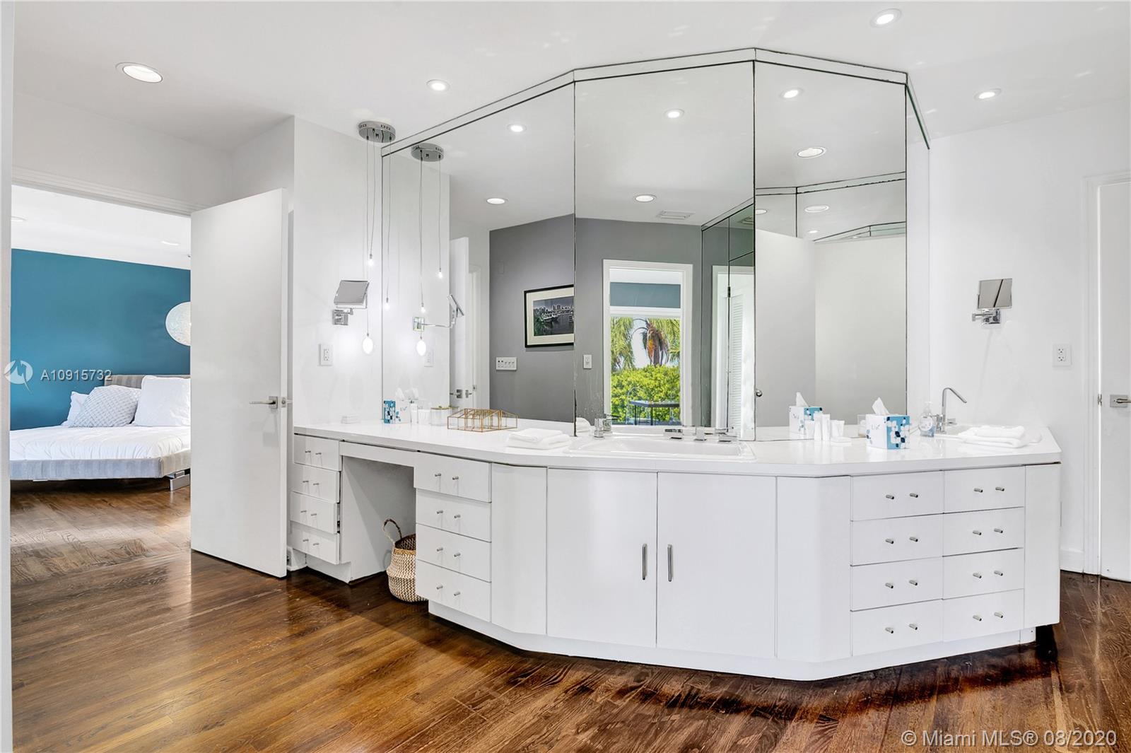 DI LIDO ISLAND - Residential