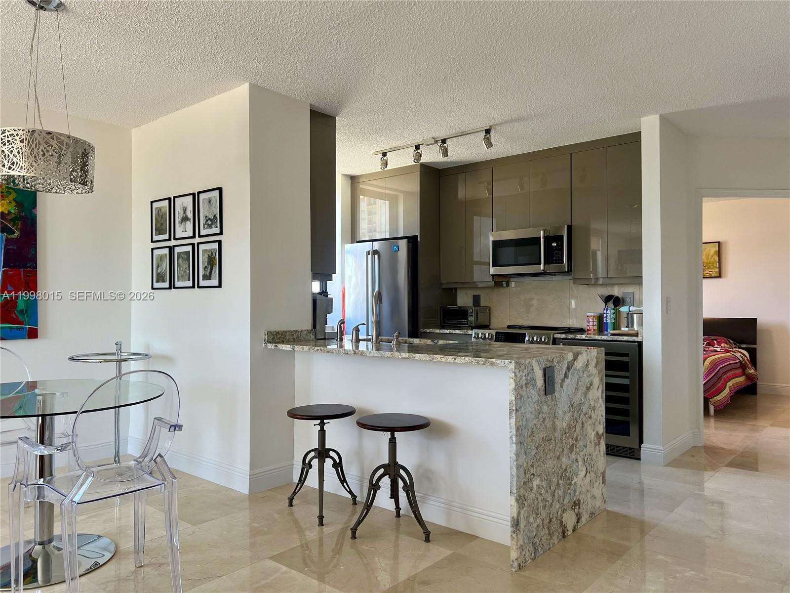TOWER CONDO AT CITYPLACE - Residential Lease
