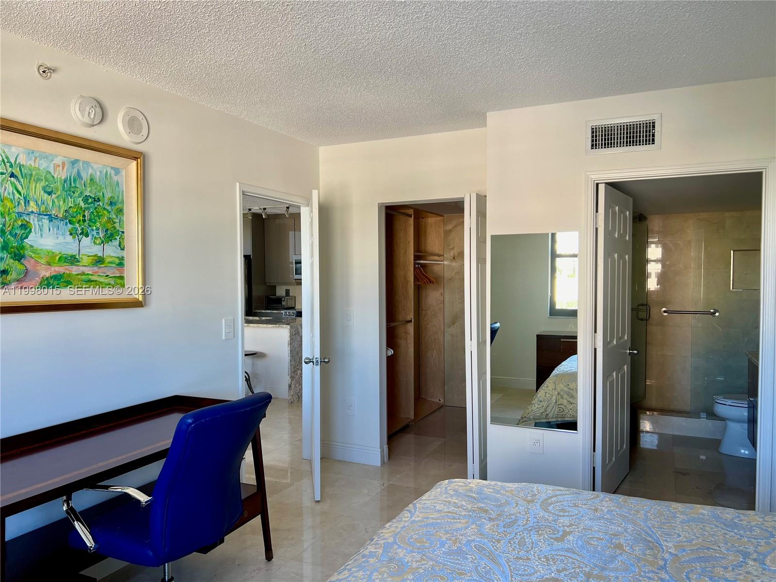 TOWER CONDO AT CITYPLACE - Residential Lease