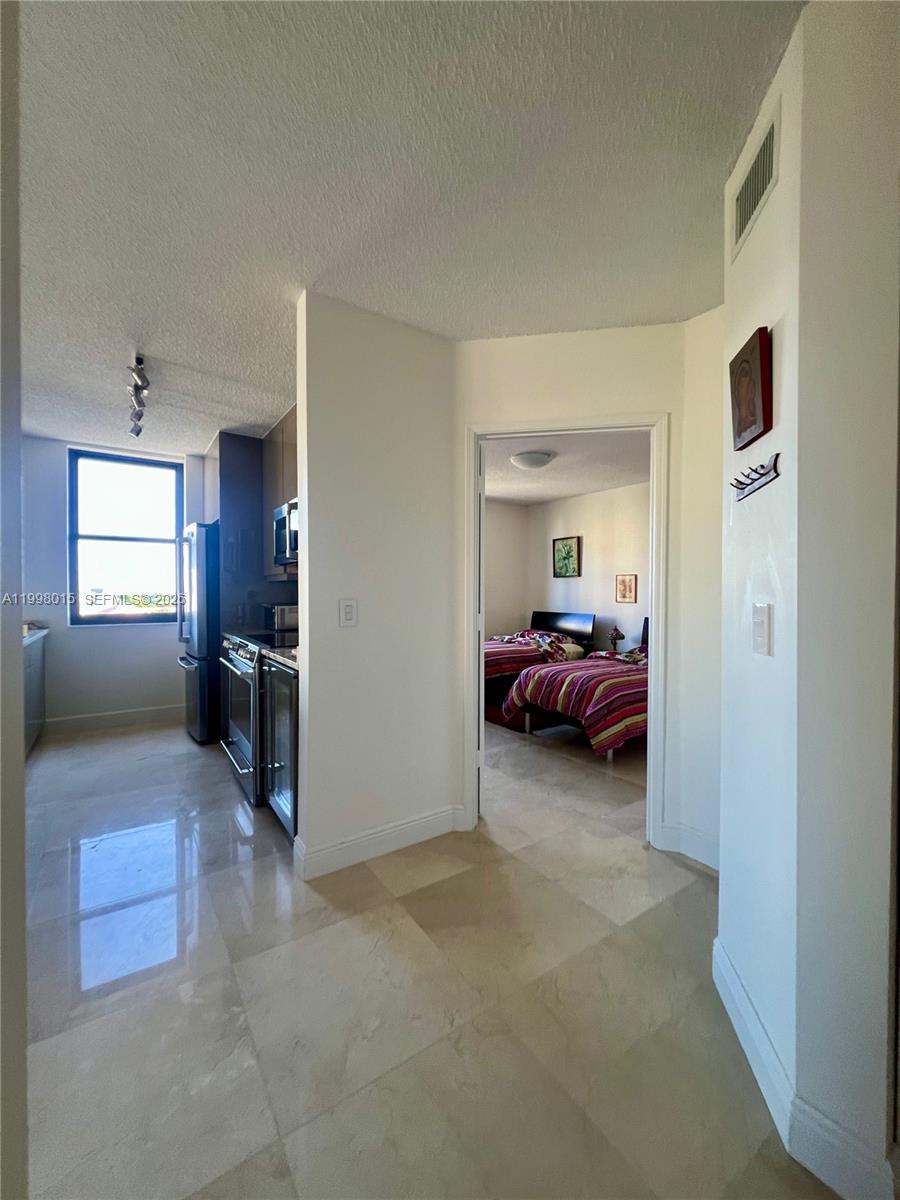 TOWER CONDO AT CITYPLACE - Residential Lease