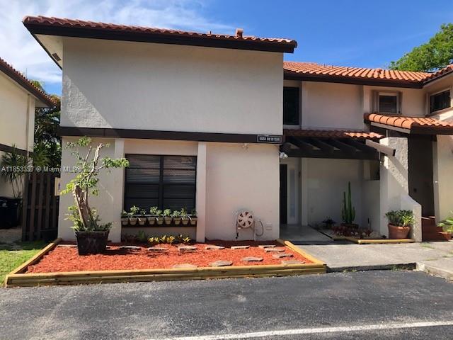 FULLY UPDATED AND BEAUTIFUL 3/2.5 2 STORY TOWNHOUSE, NEXT TO POOL AREA, OWNER INVESTED ALMOST 70K IN THE REMODELING, IMPACT WINDOWS, PRESENTLY RENTED MONTH TO MONTH, COMMUNITY WITH COUNTRY CLUB FACILITIES INCLUDED, POOL, TENNIS, BASEBALL FIELD, BEACH AND LOTS OF ACTIVITIES, MASTER BEDROOM IS ON THE SECOND FLOOR, SHOWN BY APPOINTMENT.
2 SHOWERS ON THE SECOND FLOOR.