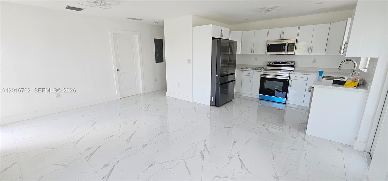 TOWN OF FLORIDA CITY - Residential Lease