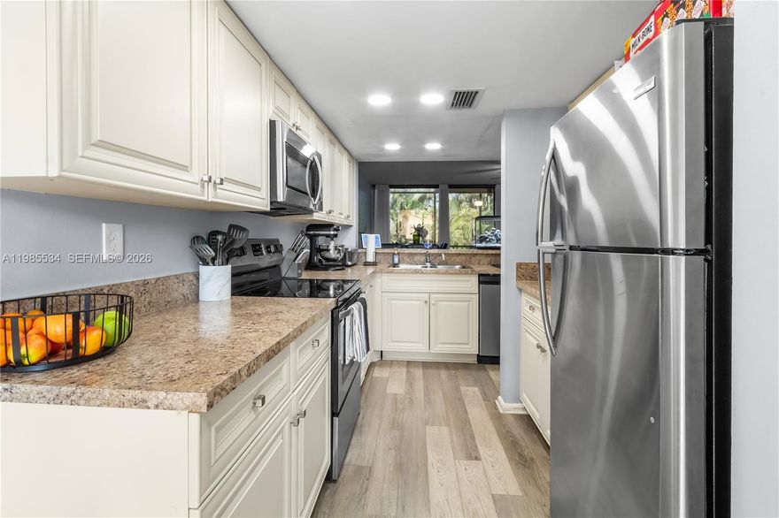 Beautifully updated 2BR/2.5BA condo in Davie’s Harvest community, ideally located just minutes from NSU, major highways, shopping, and dining. Features include stainless steel appliances, updated bathrooms, spacious living area, private balcony, washer/dryer, assigned parking, and access to resort-style amenities including pool and scenic lake views. Ideal for homeowners, students, or investors.