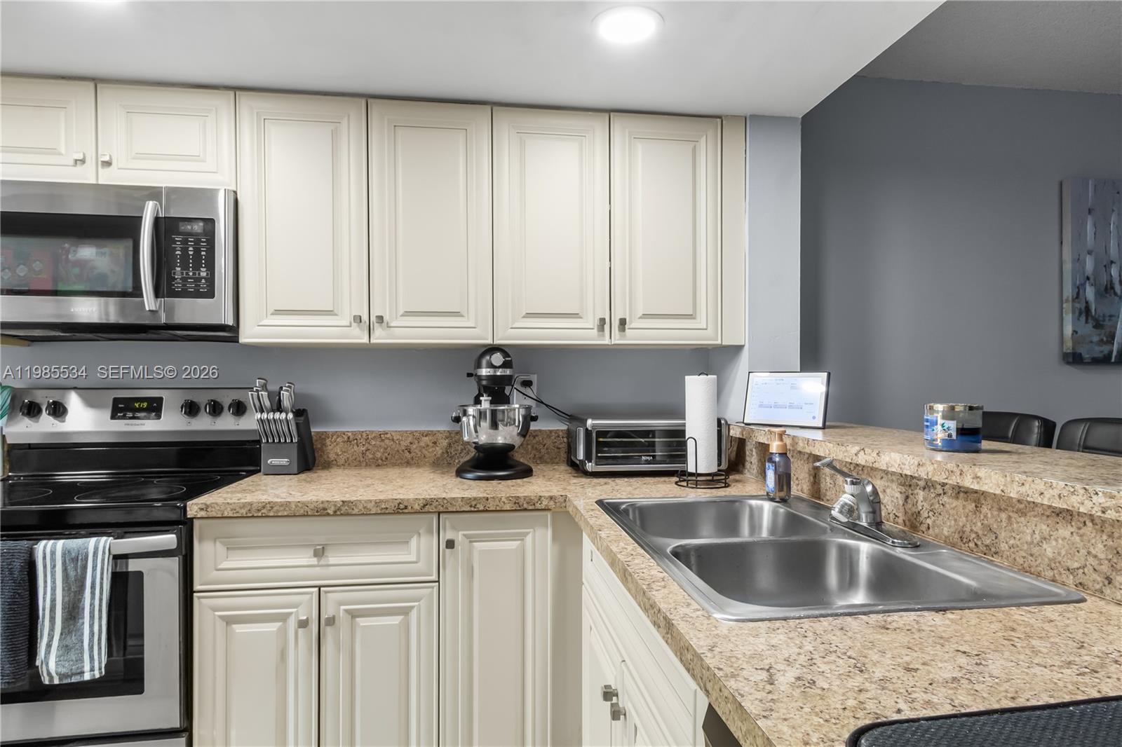 HARVEST SECTION FOUR COND - Residential