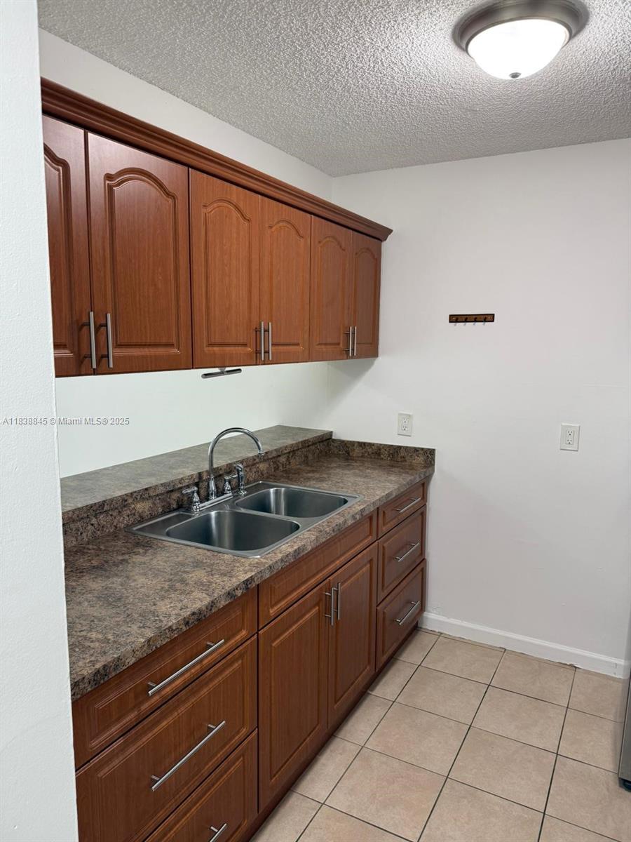 8560 N Sherman Cir 105