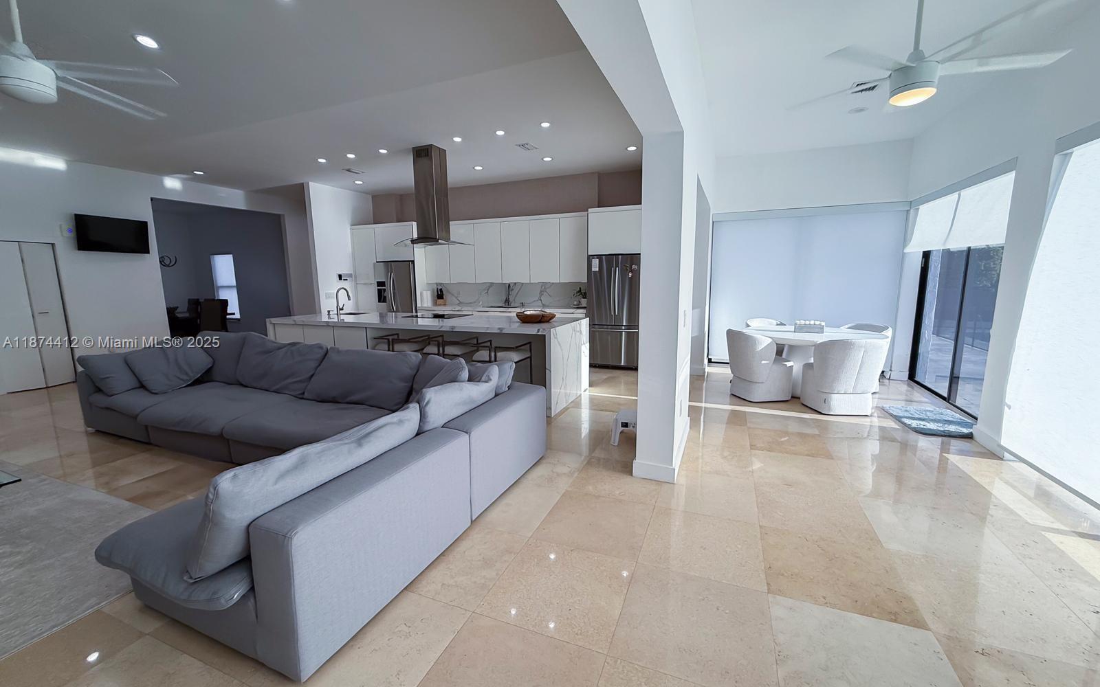 SWEETWATER ESTS SUB - Residential