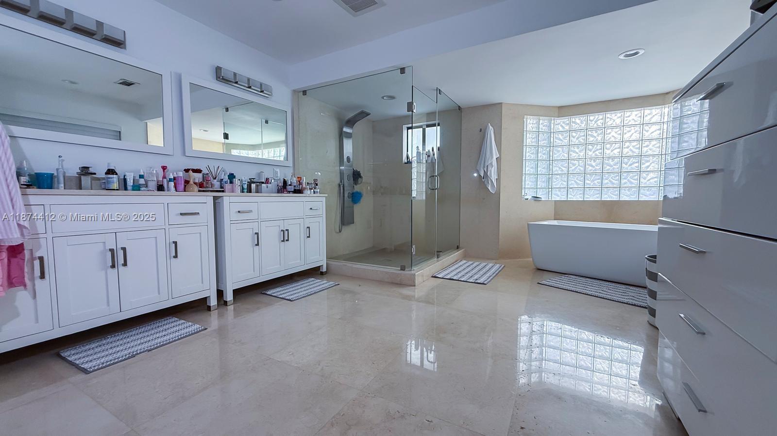 SWEETWATER ESTS SUB - Residential