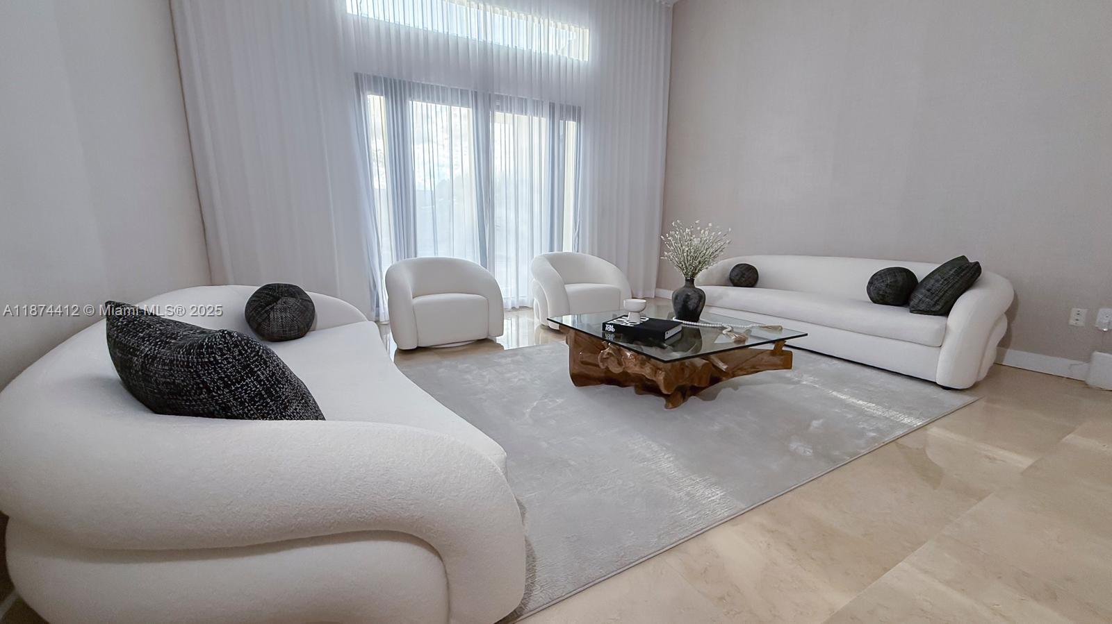 SWEETWATER ESTS SUB - Residential