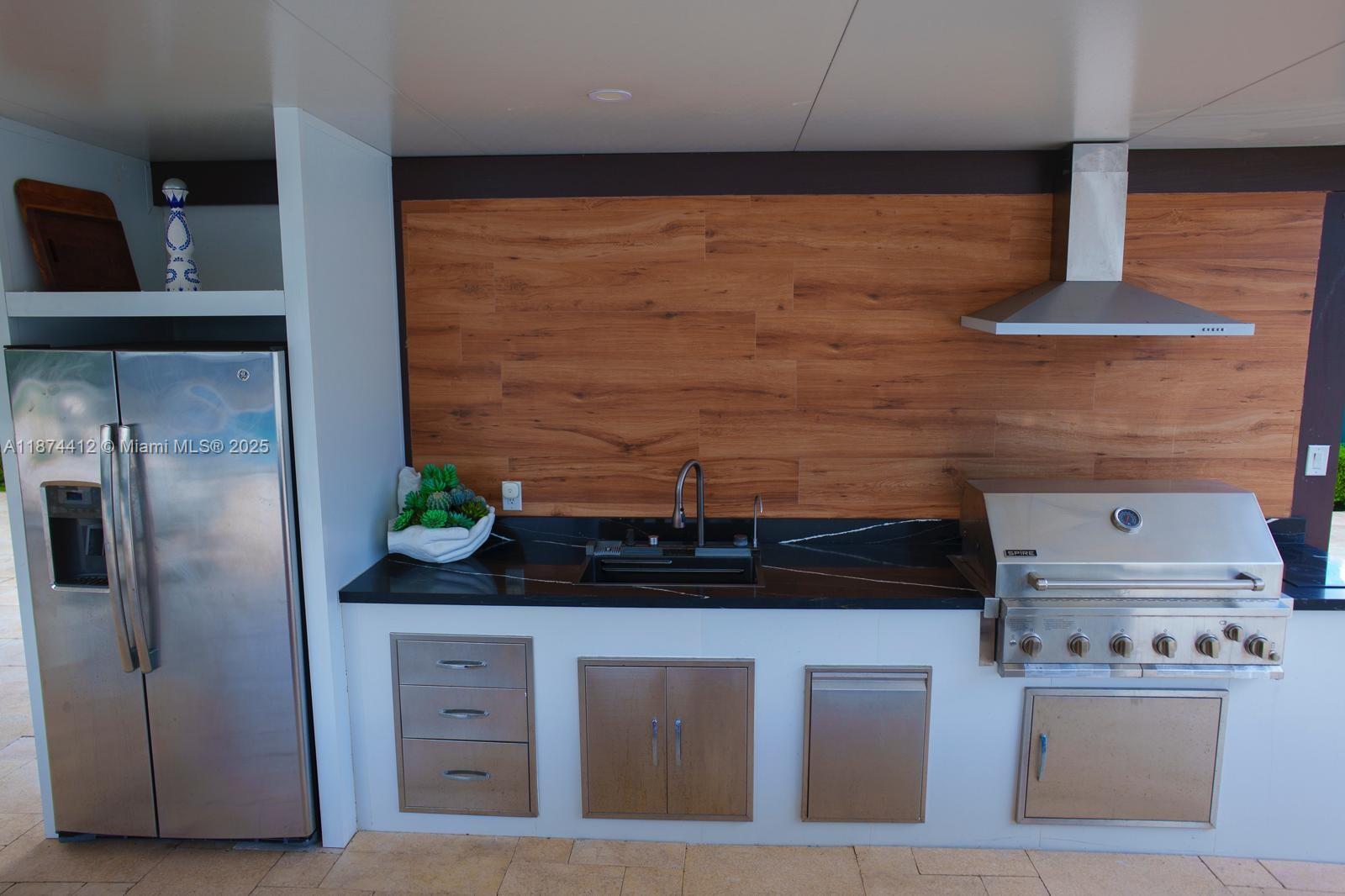 SWEETWATER ESTS SUB - Residential