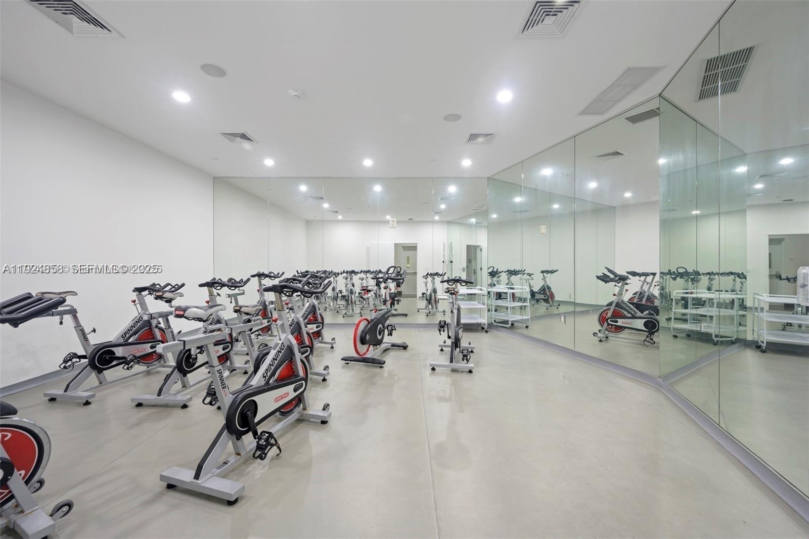 ARTECH RESIDENCES AT AVEN - Residential Lease