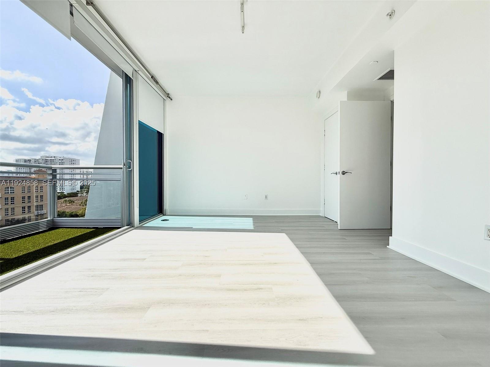 ARTECH RESIDENCES AT AVEN - Residential Lease