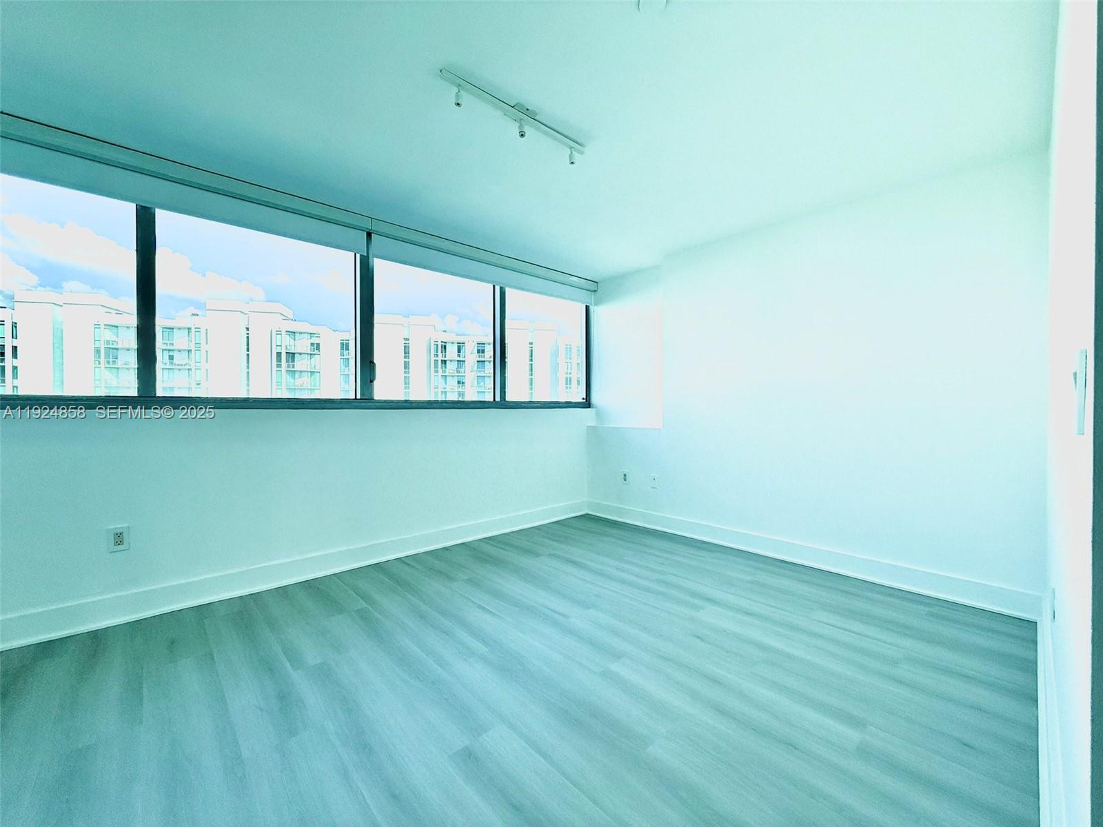 ARTECH RESIDENCES AT AVEN - Residential Lease