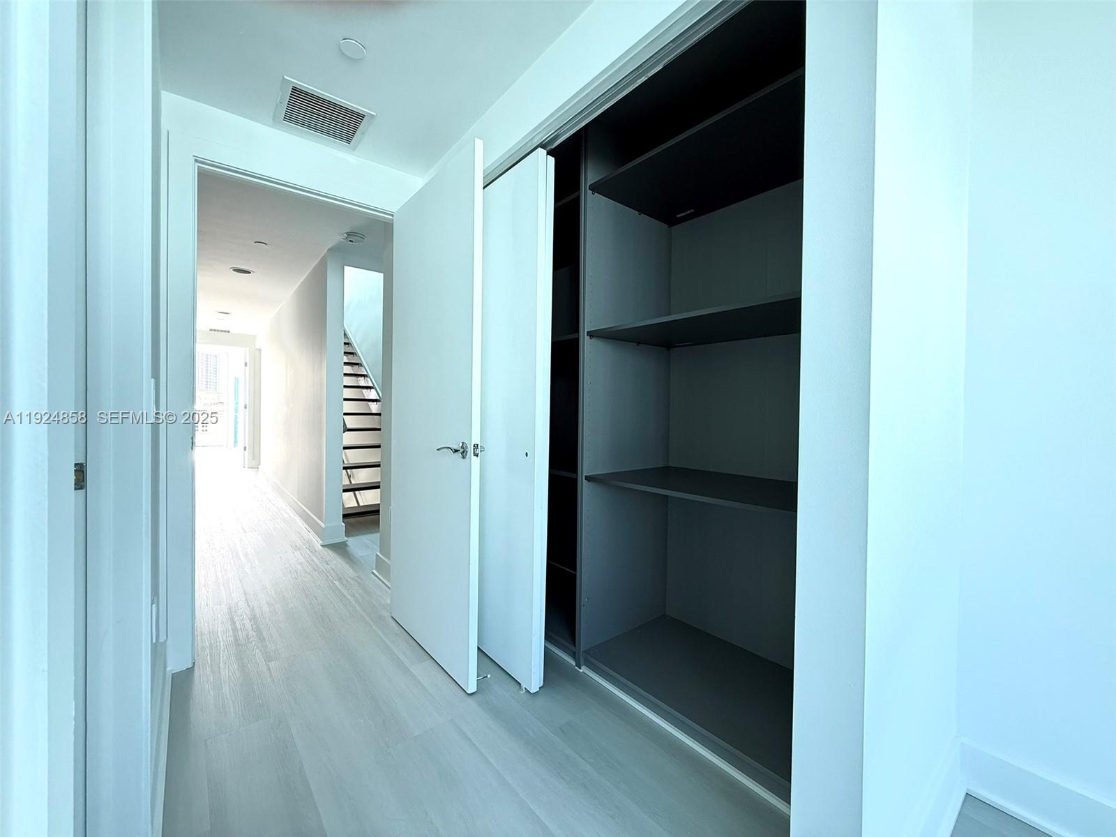 ARTECH RESIDENCES AT AVEN - Residential Lease