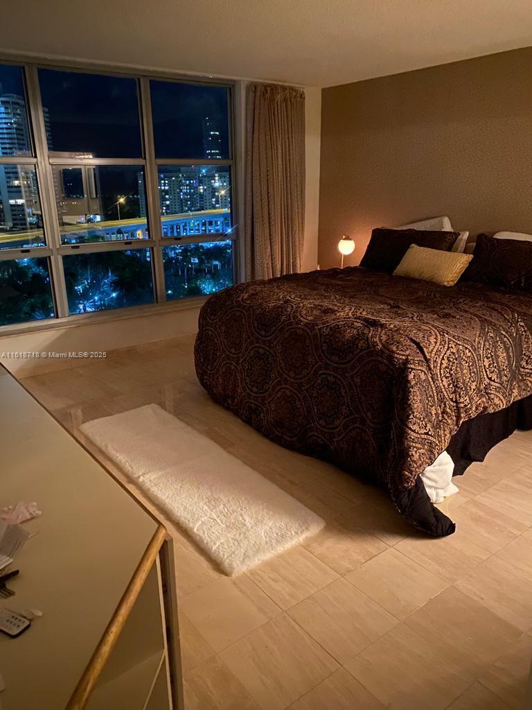 MYSTIC POINTE CONDO NO ON - Residential Lease