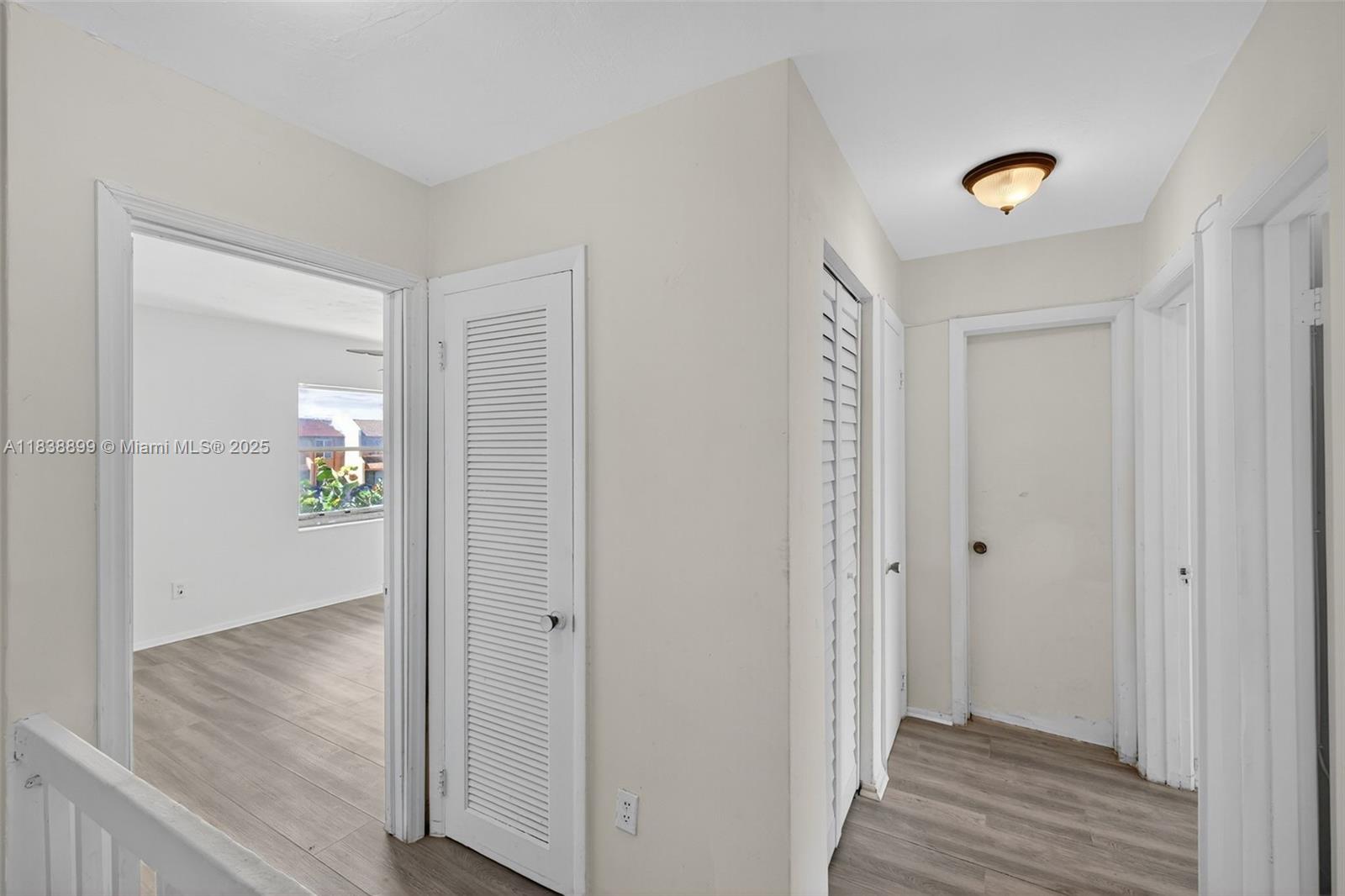 LESLIE ESTATES SEC SEVEN - Residential