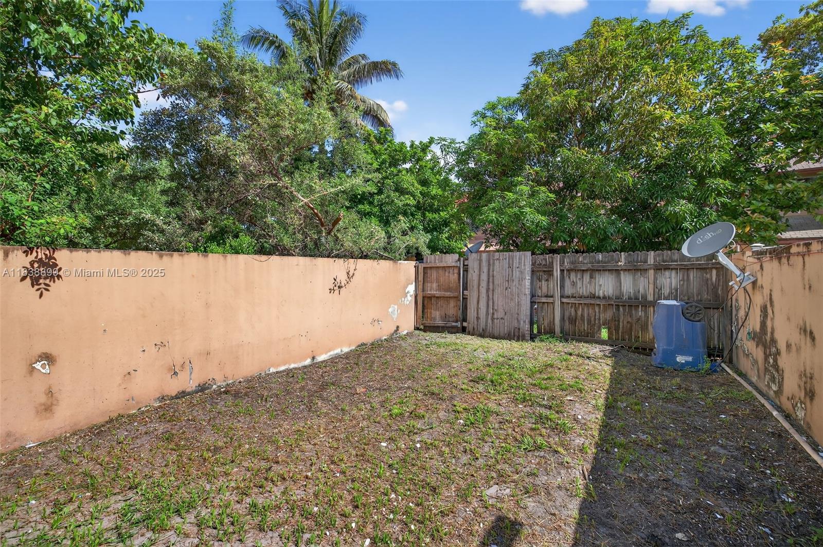 LESLIE ESTATES SEC SEVEN - Residential