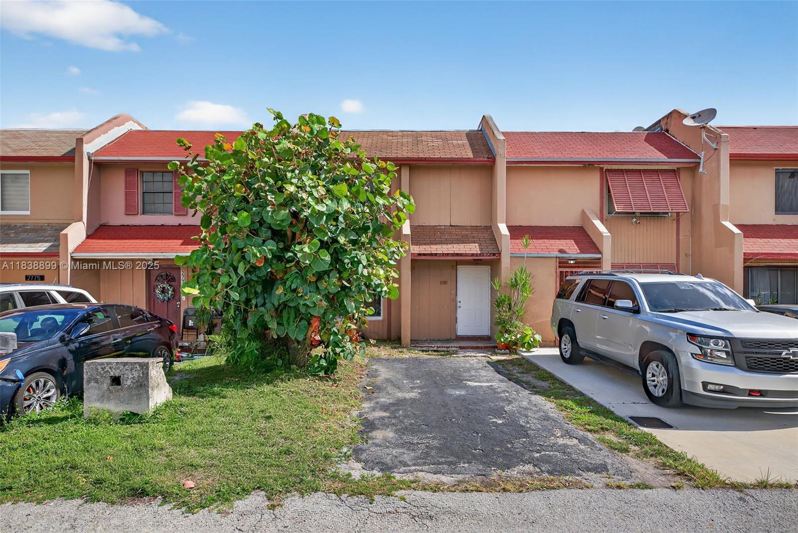 2767 NW 197th Ter
