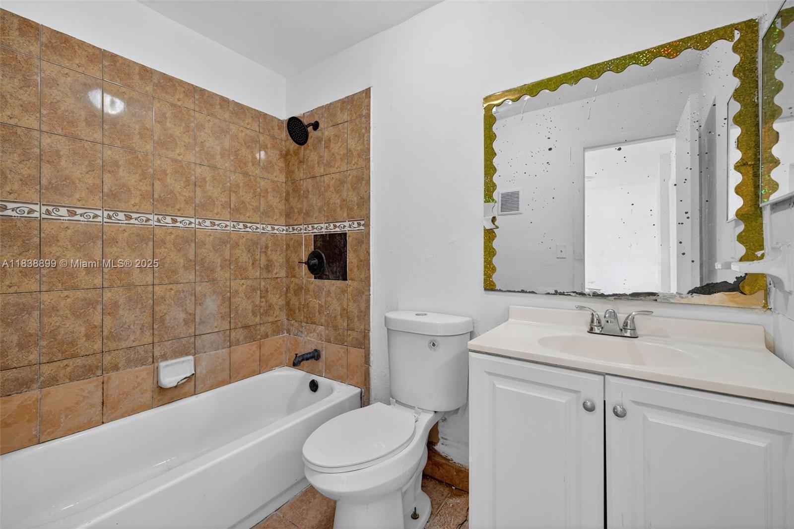 LESLIE ESTATES SEC SEVEN - Residential