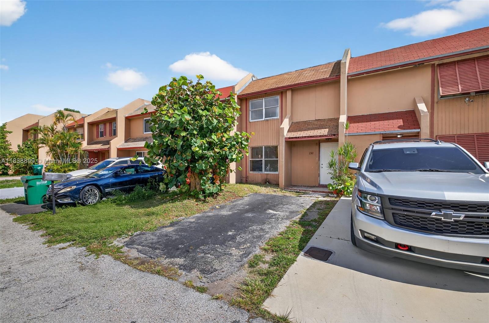 2767 NW 197th Ter