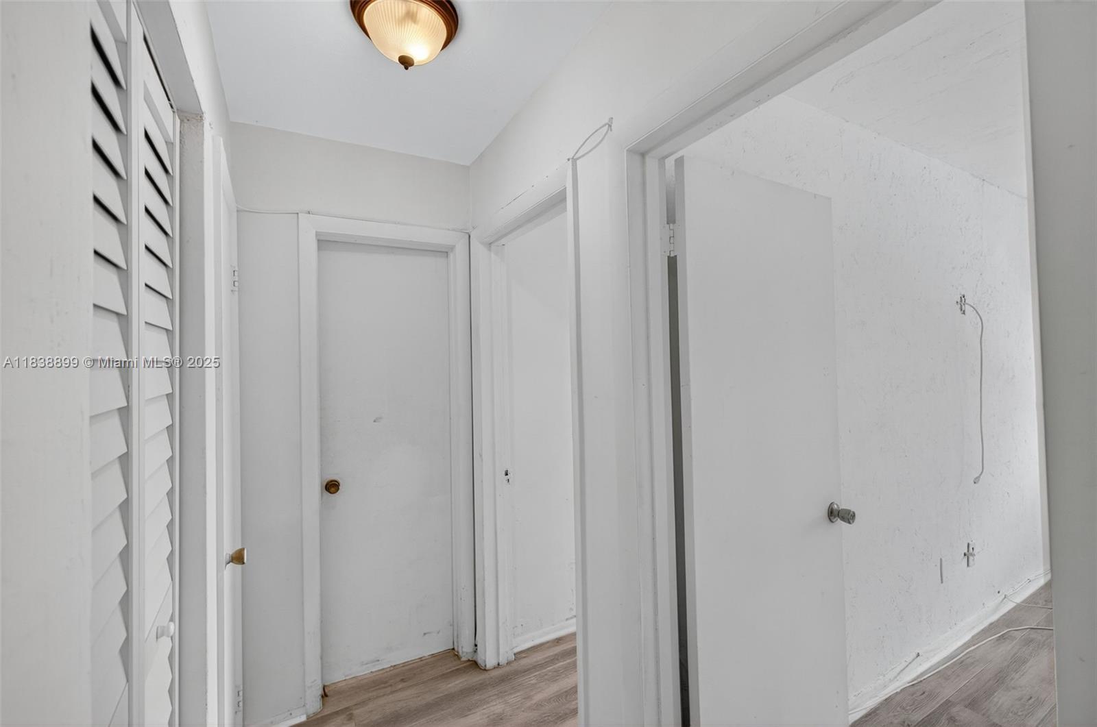 LESLIE ESTATES SEC SEVEN - Residential