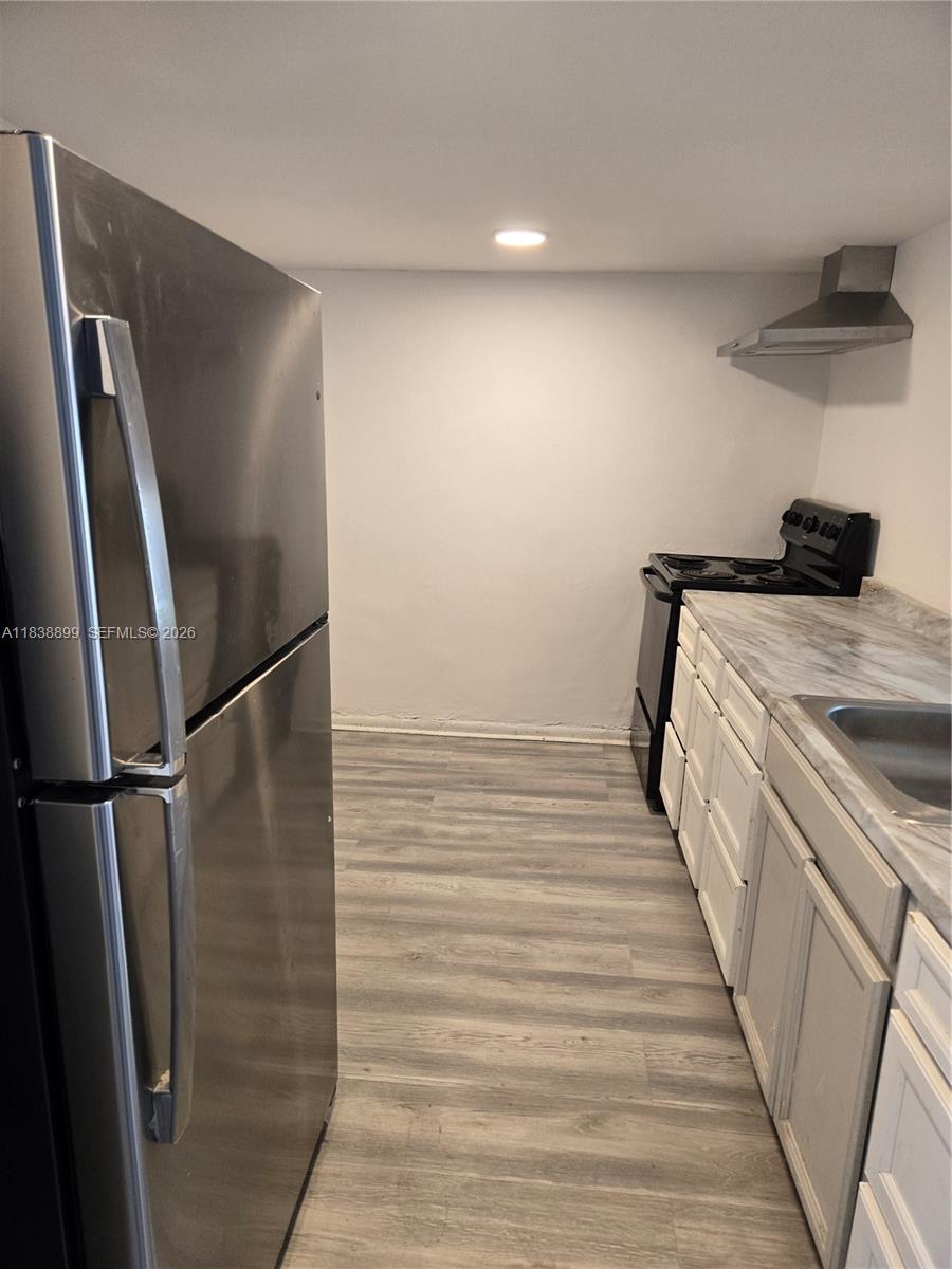 LESLIE ESTATES SEC SEVEN - Residential