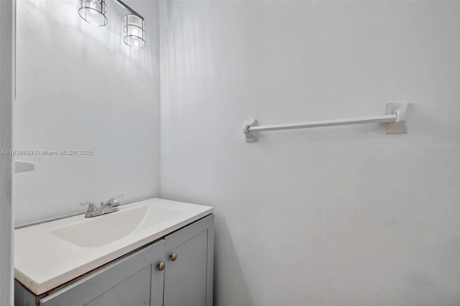 LESLIE ESTATES SEC SEVEN - Residential