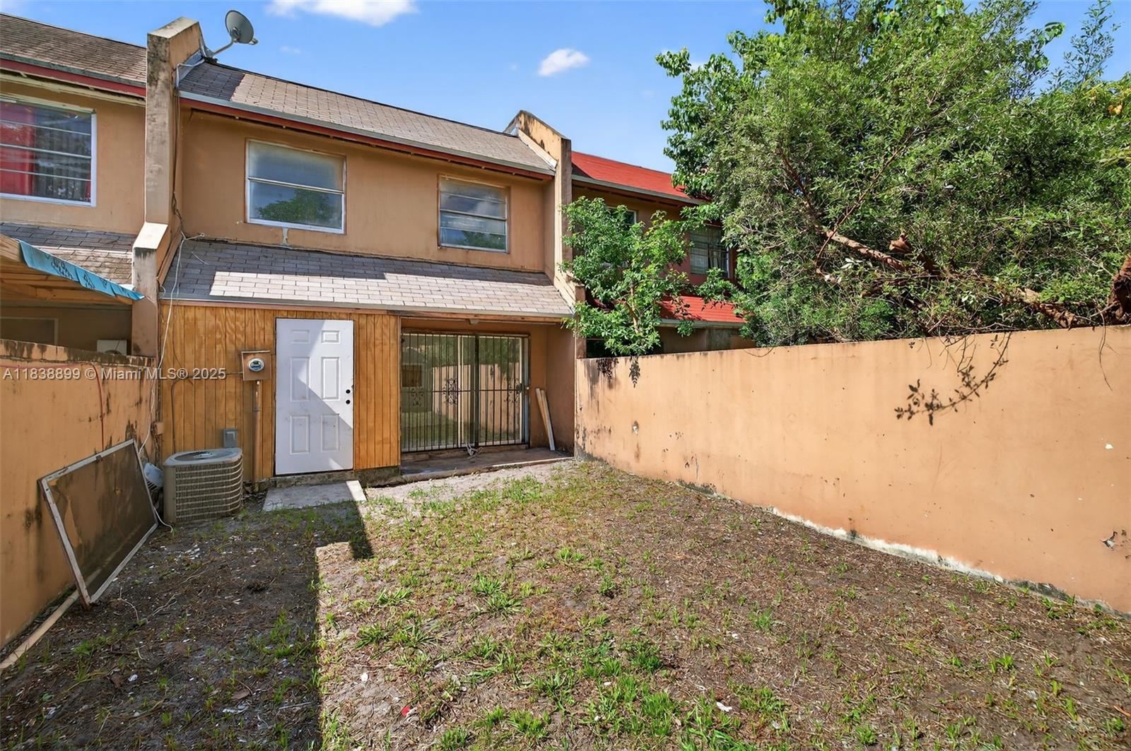 LESLIE ESTATES SEC SEVEN - Residential