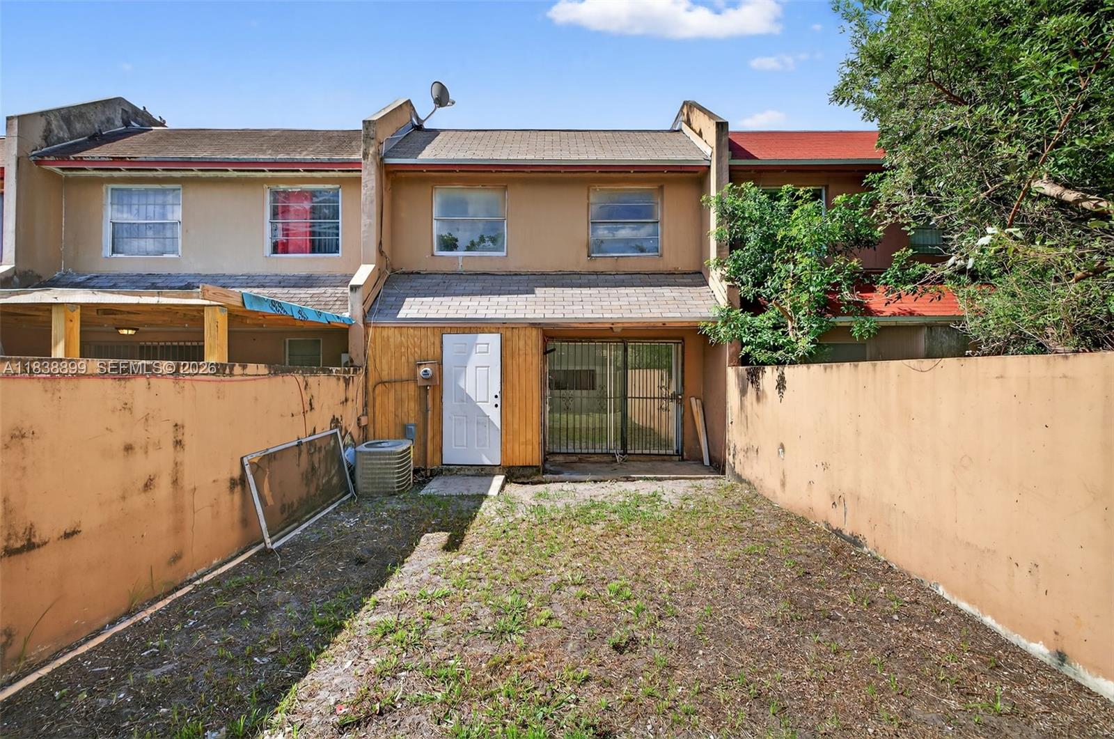 LESLIE ESTATES SEC SEVEN - Residential